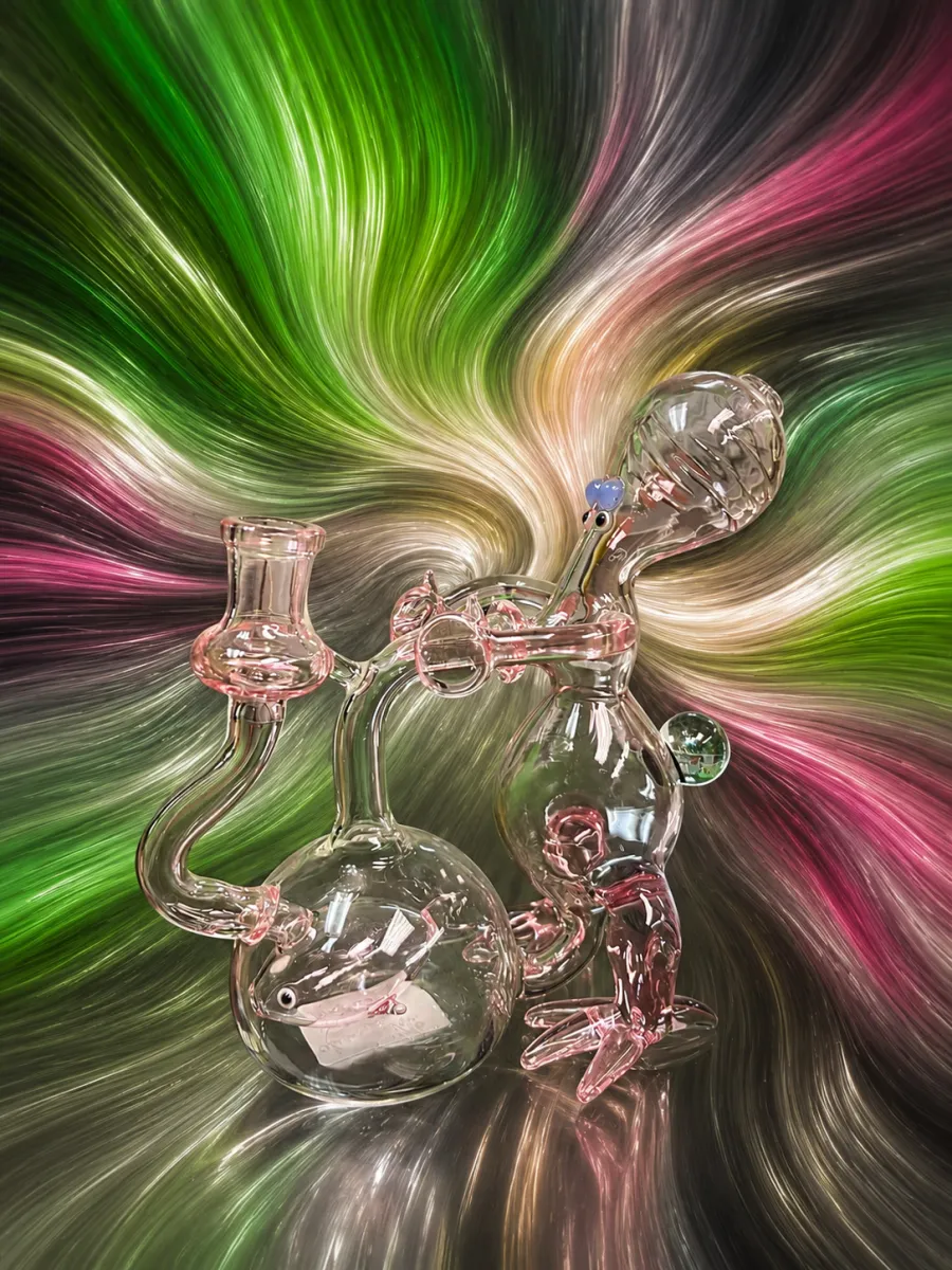 Custom art bong at Puff Paradise Winnipeg — piece 7